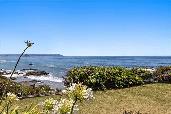 296 Pacific Avenue, Cayucos, California 93430