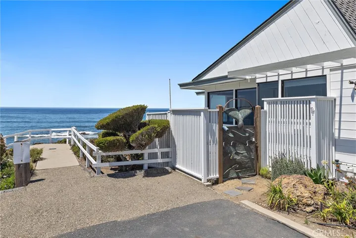 296 Pacific Avenue, Cayucos, California 93430