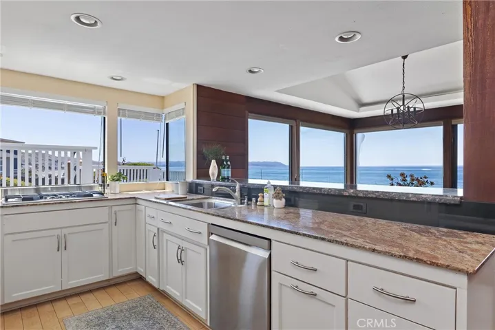 296 Pacific Avenue, Cayucos, California 93430