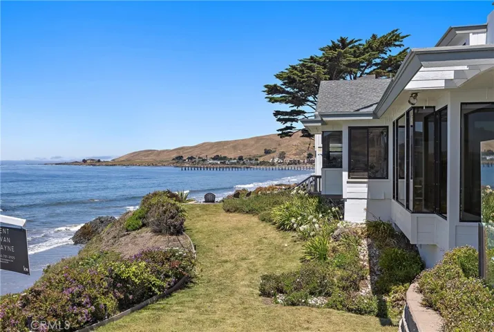 296 Pacific Avenue, Cayucos, California 93430