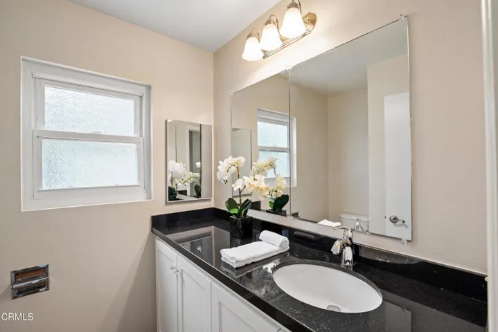 5506 breakers  MLS-22