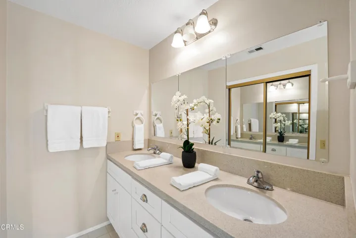 5506 breakers  MLS-25
