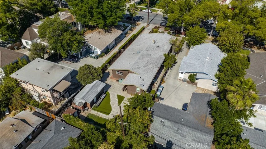 55 N Meridith Avenue, Pasadena, California 91106
