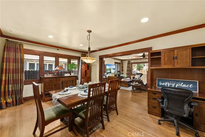 55 N Meridith Avenue, Pasadena, California 91106