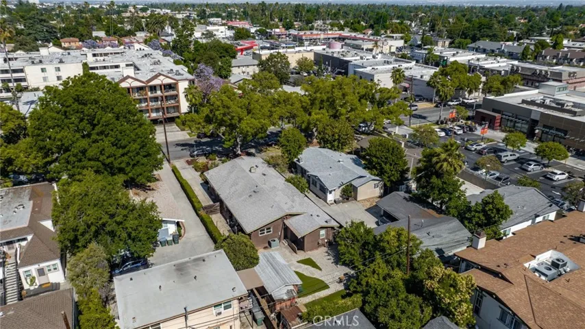 55 N Meridith Avenue, Pasadena, California 91106
