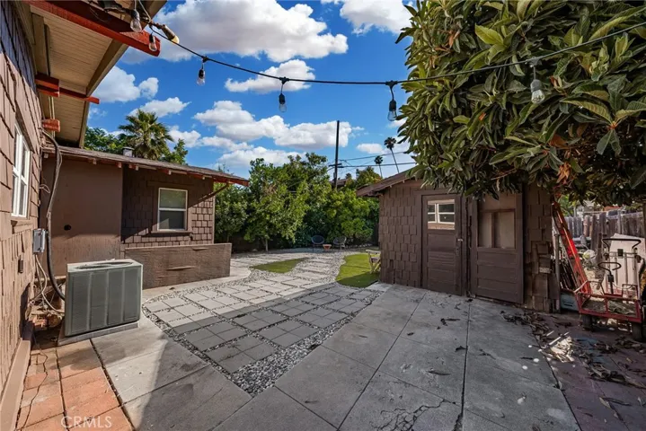 55 N Meridith Avenue, Pasadena, California 91106