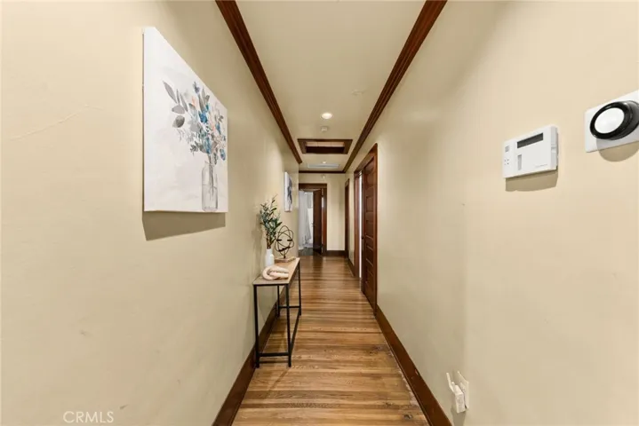 55 N Meridith Avenue, Pasadena, California 91106