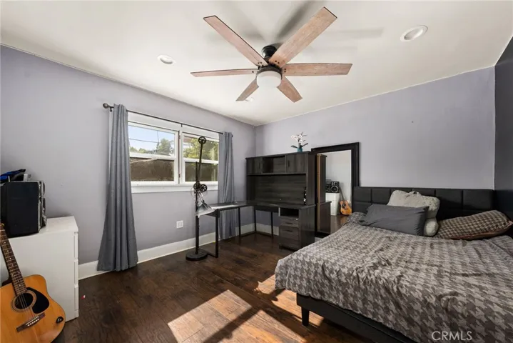55 N Meridith Avenue, Pasadena, California 91106