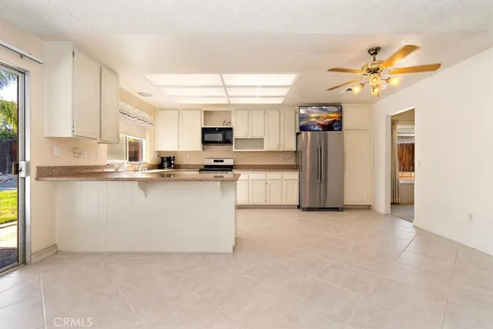 1321 Wilson Ave, Upland, California 91786-2563