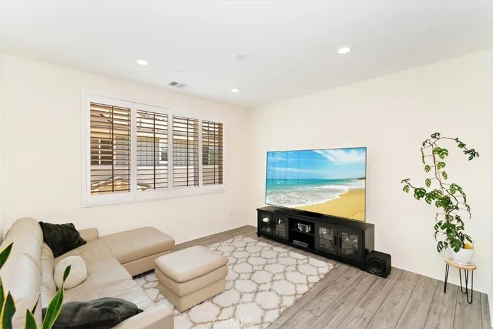 16540 Wyndham Lane 3, Fontana, California 92336