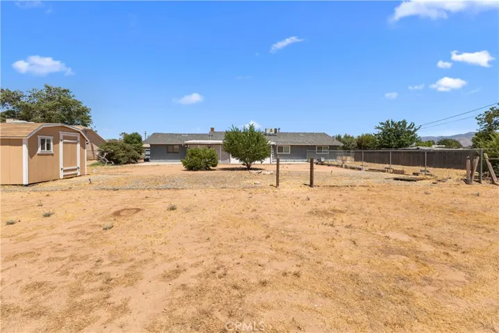 14544 Quivero Road, Apple Valley, California 92307