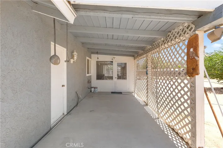 14544 Quivero Road, Apple Valley, California 92307