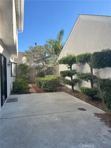14 Summerfield, Irvine, California 92614