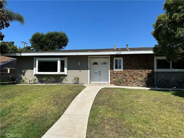 14371 Mervyn Place, Tustin, California 92780