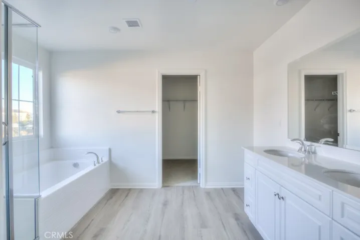 19299 Sweet Grove Circle, Riverside, California 92507