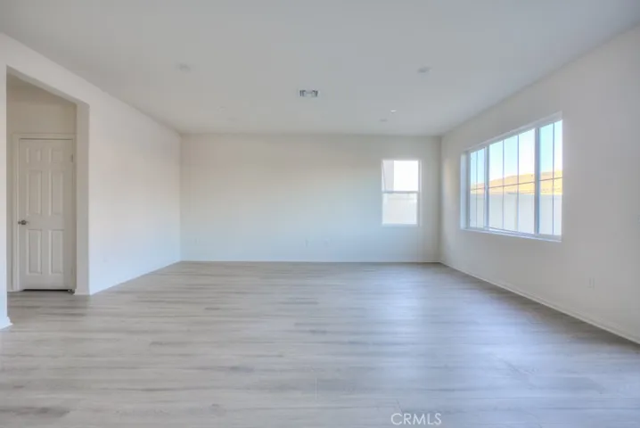 19299 Sweet Grove Circle, Riverside, California 92507
