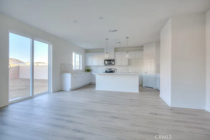 19299 Sweet Grove Circle, Riverside, California 92507