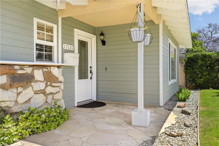 17121 La Kenice Way, Yorba Linda, California 92886