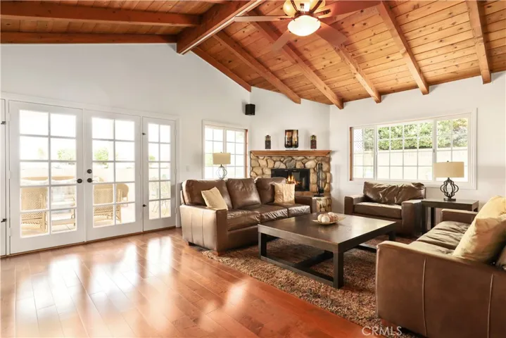 17121 La Kenice Way, Yorba Linda, California 92886
