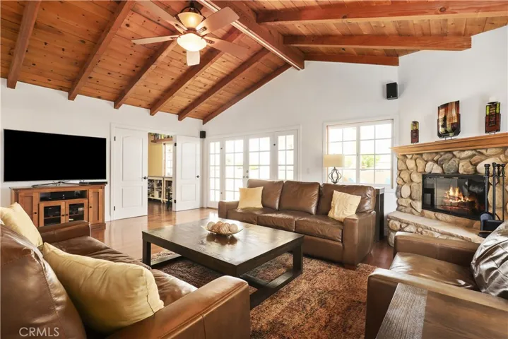 17121 La Kenice Way, Yorba Linda, California 92886