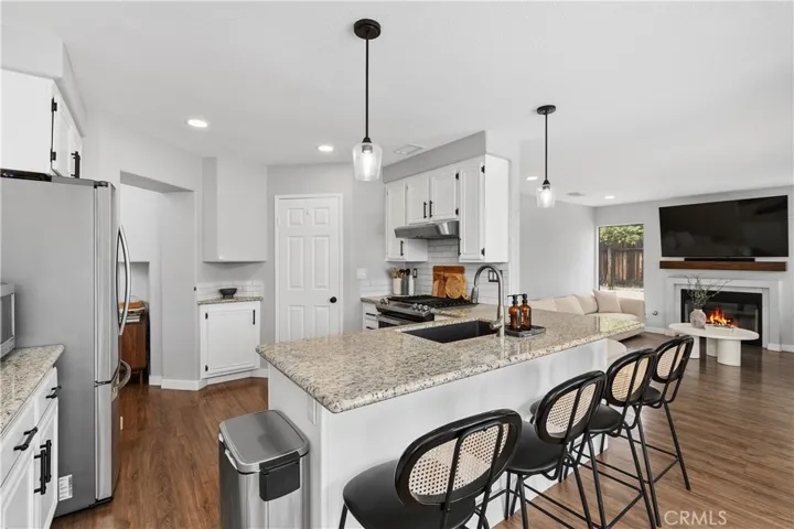 25516 Brownestone Way, Murrieta, California 92563