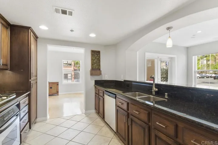 301 W G Street 101, San Diego, California 92101