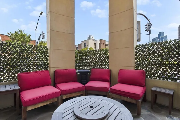 301 W G Street 101, San Diego, California 92101