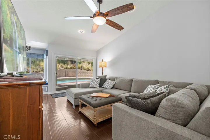 22449 Paragon Dr., Saugus, California 91350