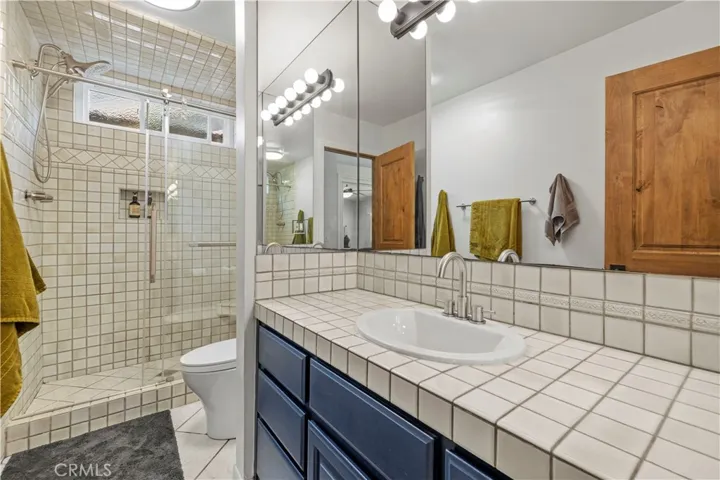 22449 Paragon Dr., Saugus, California 91350
