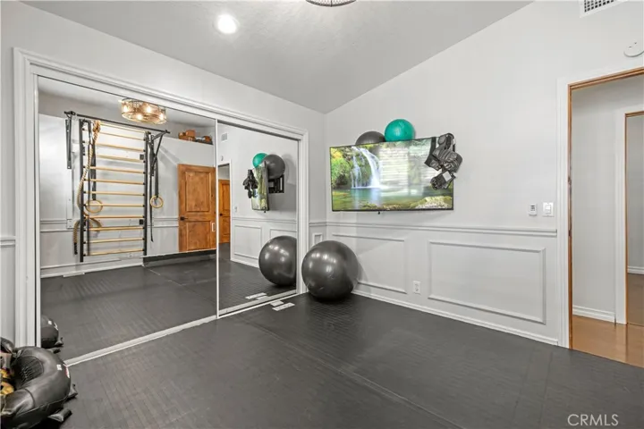 22449 Paragon Dr., Saugus, California 91350
