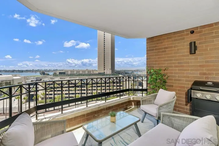 500 W. Harbor Dr. #1010, San Diego, California 92101