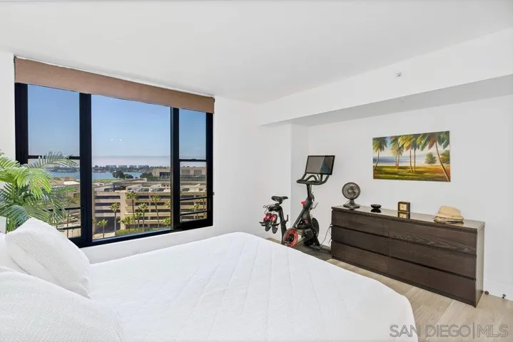 500 W. Harbor Dr. #1010, San Diego, California 92101