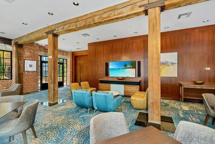 500 W. Harbor Dr. #1010, San Diego, California 92101