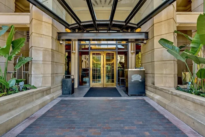 500 W. Harbor Dr. #1010, San Diego, California 92101