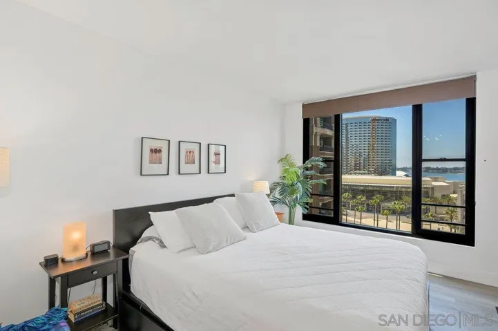 500 W. Harbor Dr. #1010, San Diego, California 92101