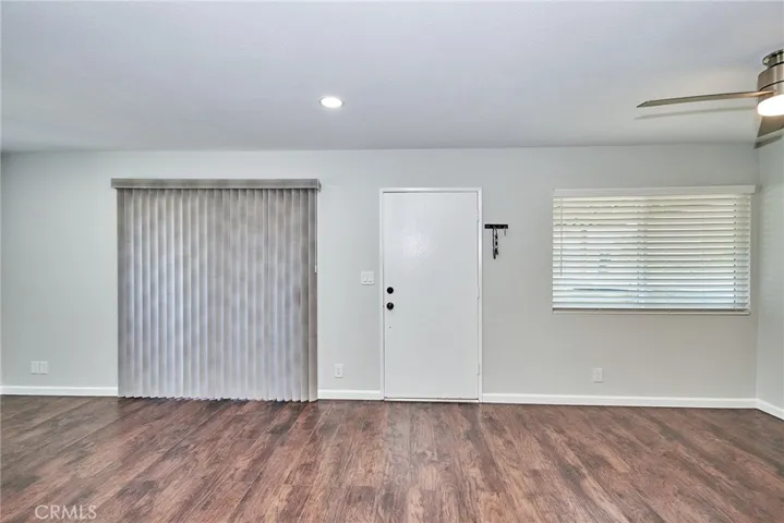 565 W Greenwood Avenue 25, La Habra, California 90631