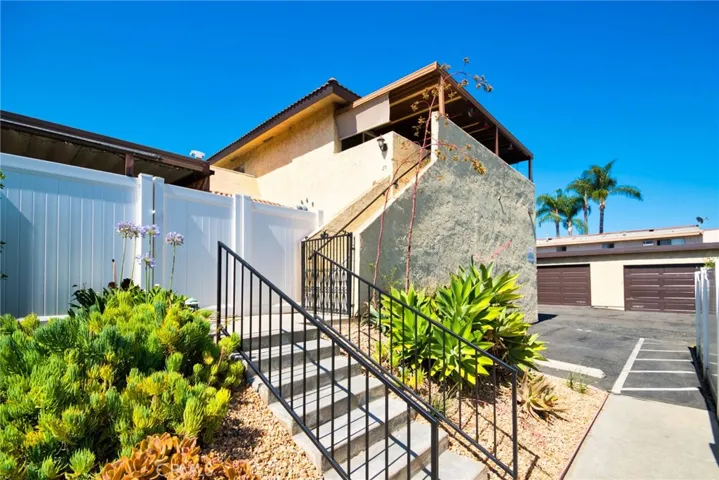 565 W Greenwood Avenue 25, La Habra, California 90631