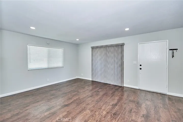565 W Greenwood Avenue 25, La Habra, California 90631