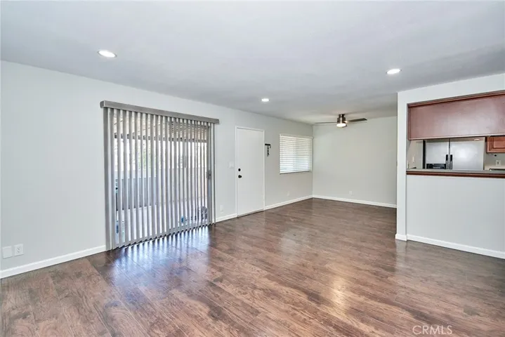 565 W Greenwood Avenue 25, La Habra, California 90631
