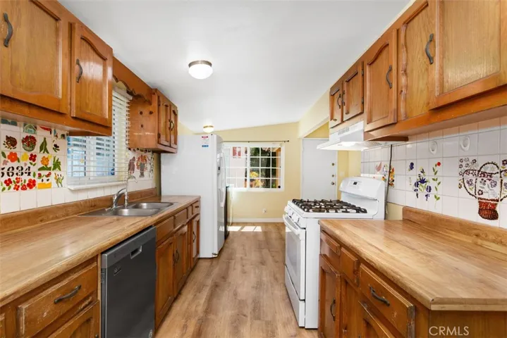 15634 Madris Ave., Norwalk, California 90650