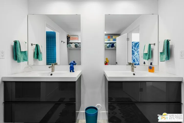 605 E Sierra Way, Palm Springs, California 92264