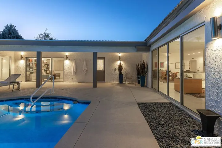 605 E Sierra Way, Palm Springs, California 92264