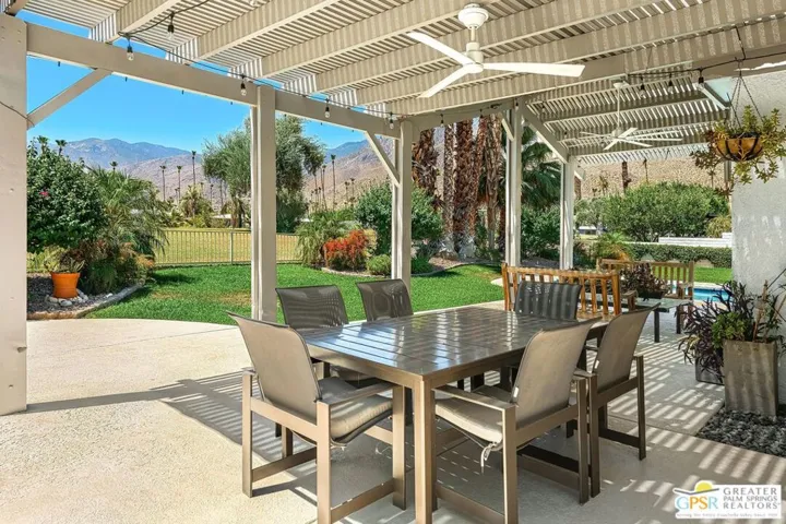 605 E Sierra Way, Palm Springs, California 92264