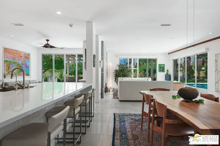 605 E Sierra Way, Palm Springs, California 92264