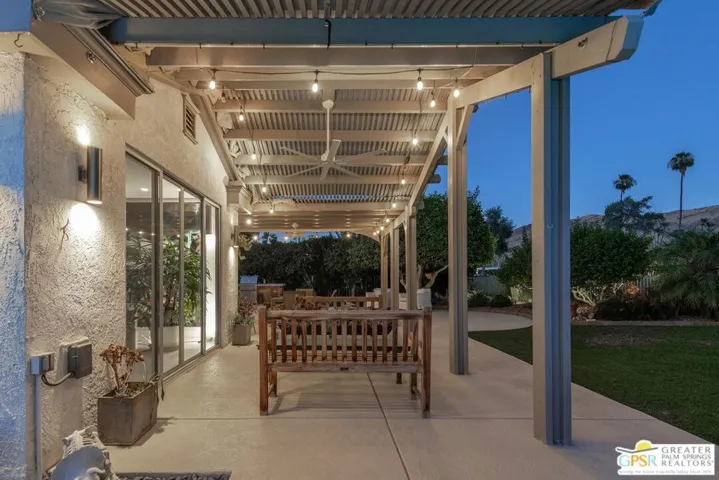 605 E Sierra Way, Palm Springs, California 92264
