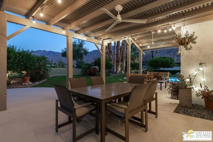 605 E Sierra Way, Palm Springs, California 92264