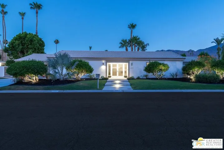 605 E Sierra Way, Palm Springs, California 92264