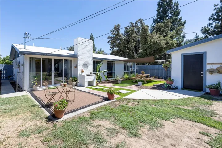 2501 Santa Ysabel Avenue, Fullerton, California 92831