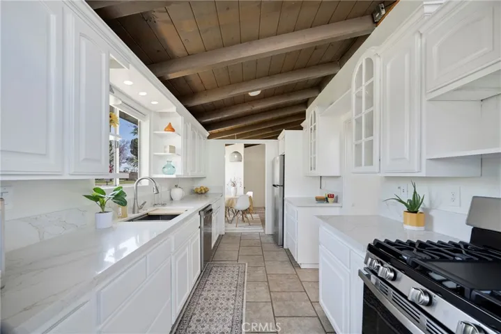 2501 Santa Ysabel Avenue, Fullerton, California 92831