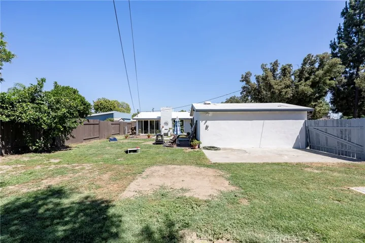 2501 Santa Ysabel Avenue, Fullerton, California 92831